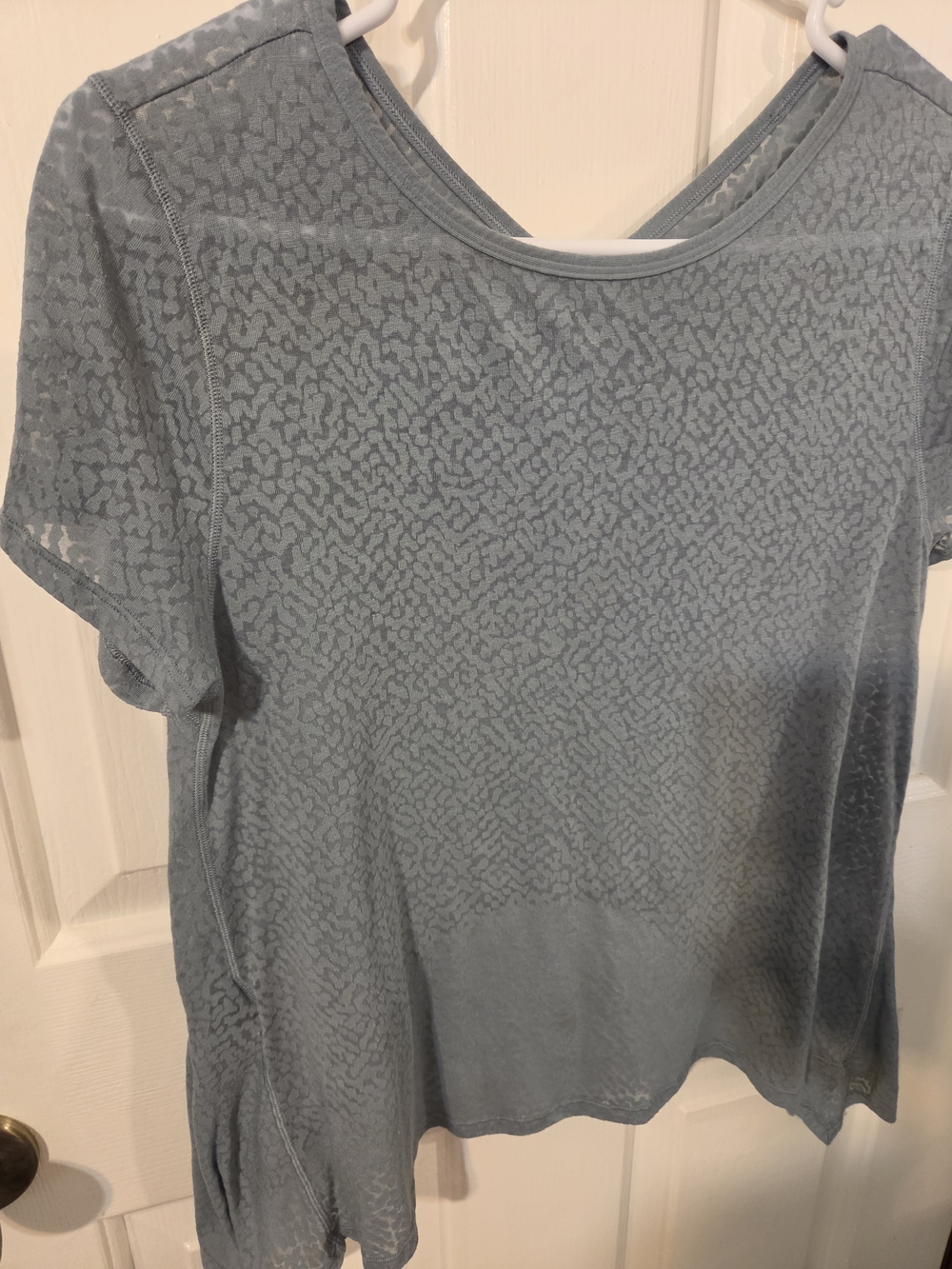 lululemon athletica light blue patterned short sleeve top